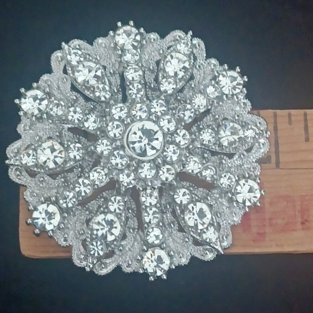 Awesome Rhinestone Brooch - Picture 4 of 4